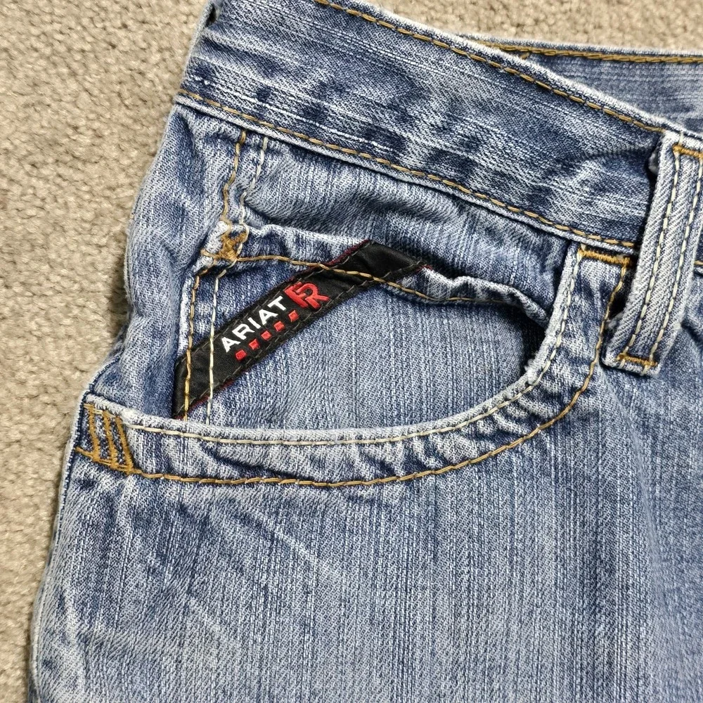 Ariat‎ FR M4 Relaxed Boot Cut Jeans Distressed Denim Men's 34x30 CAT2